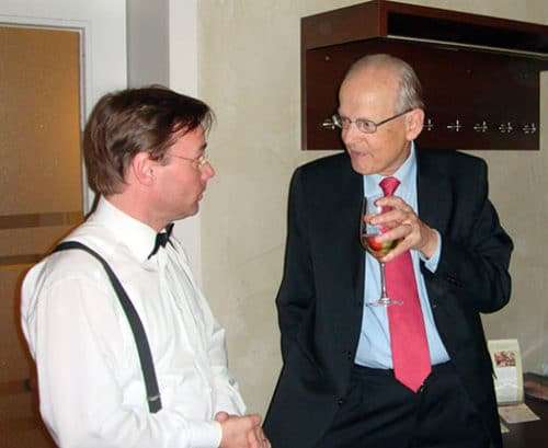 Prof. Dr. Luzius Wildhaber und Christian Dueblin in Gespräch