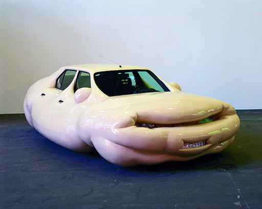 Erwin Wurm (2001) Fat Car (c) VG Bild-Kunst Bonn 2017